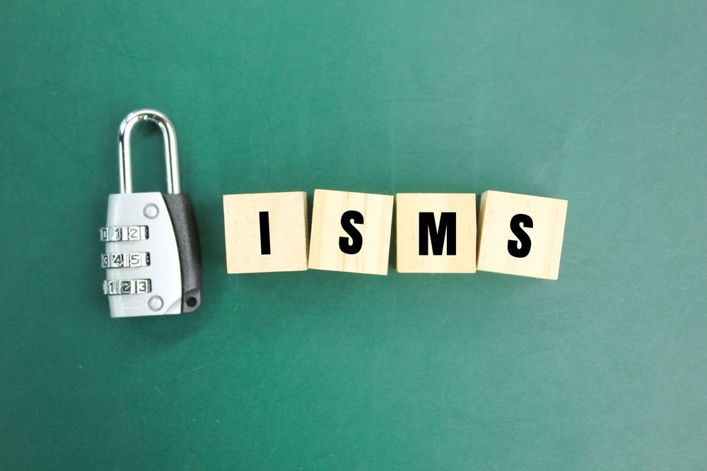 官公庁・行政入札でPマークとISMSはどちらが必要?要件の見方や取得準備を解説