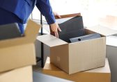 オフィス移転・拠点閉鎖の機密書類はどうする？残す・廃棄する判断基準と大量処分の進め方